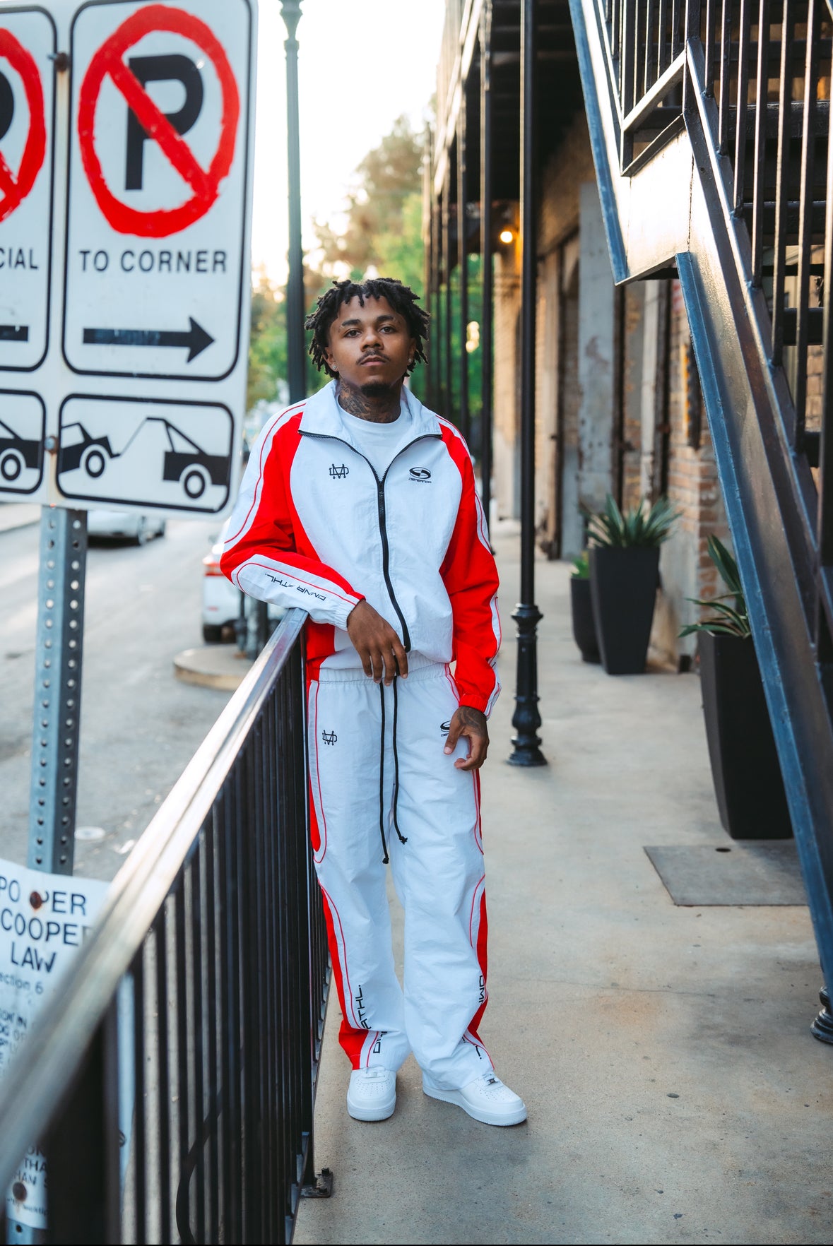 OMNIA SET RED & WHITE