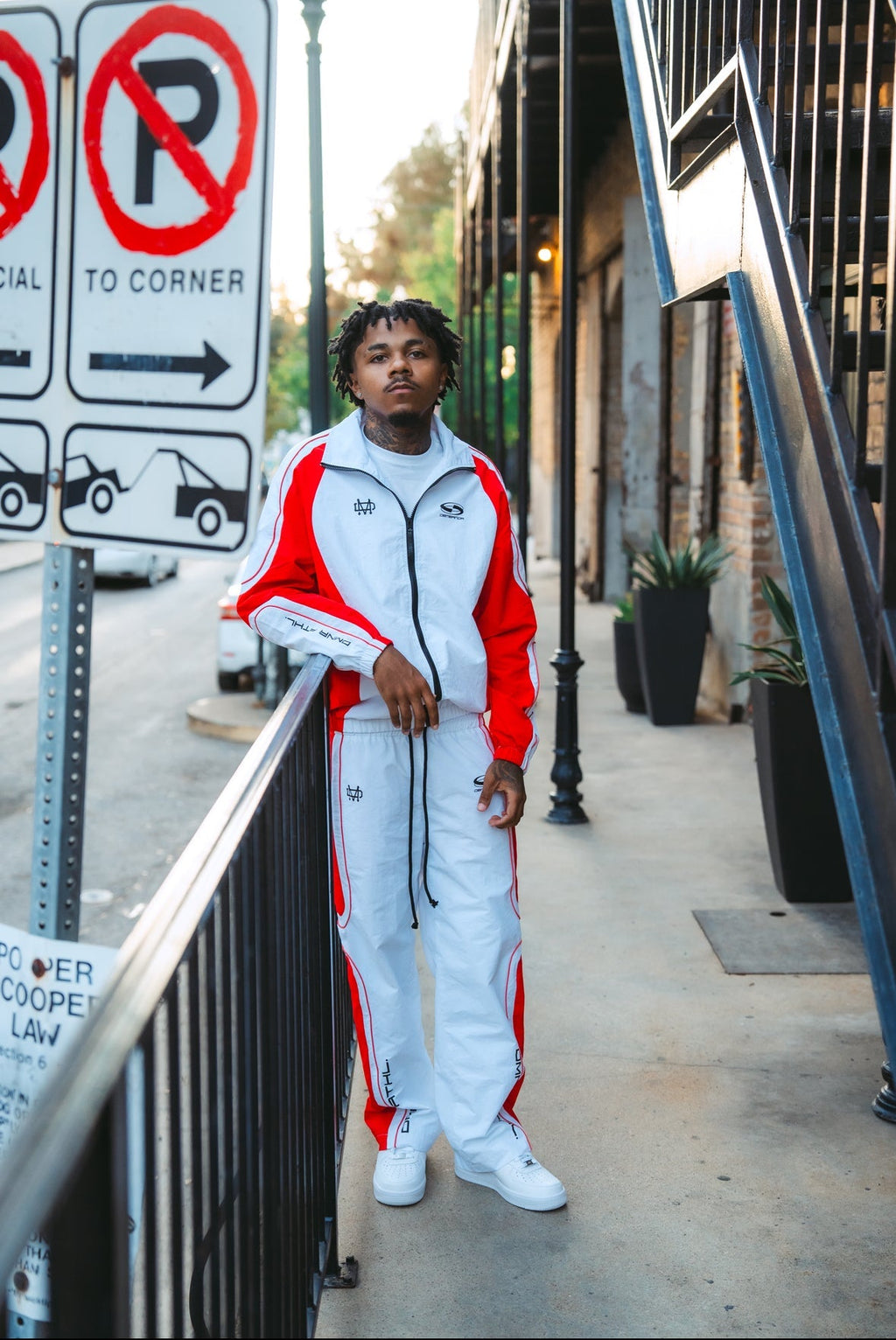 OMNIA SET RED & WHITE
